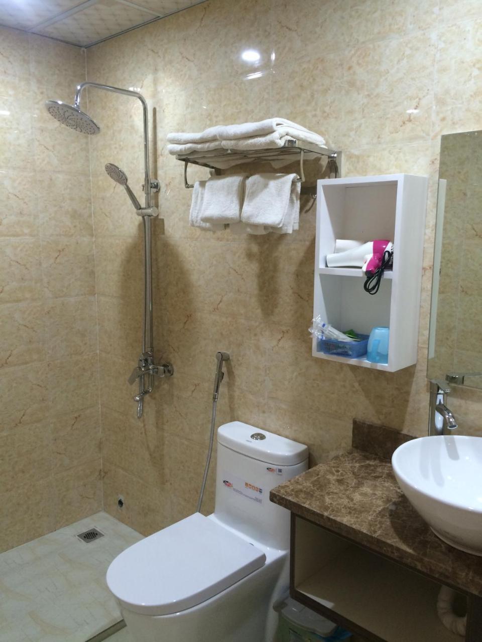 Khai Hoan Hotel Dong Van  Dış mekan fotoğraf